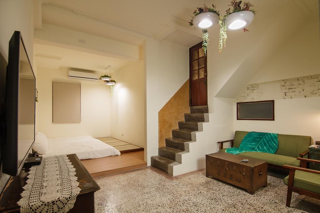 Apartamento Goin Old House & Bar Tainan Exterior foto