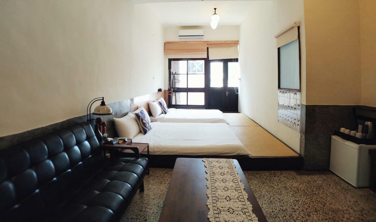 Apartamento Goin Old House & Bar Tainan Exterior foto